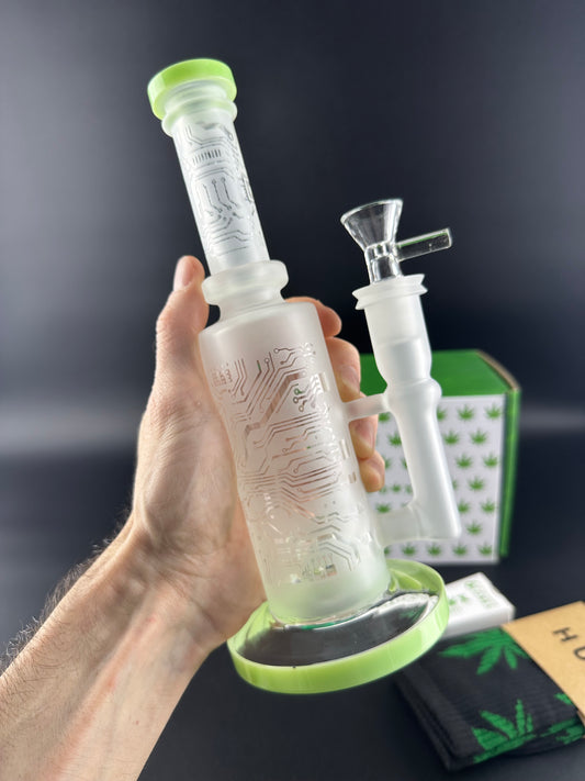 How to clean a bong